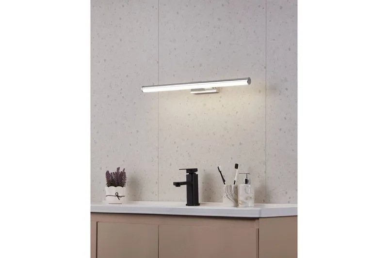 Vägglampa Eglo Vadumi 600 mm - Vit/Krom - Belysning & el - Badrumsbelysning