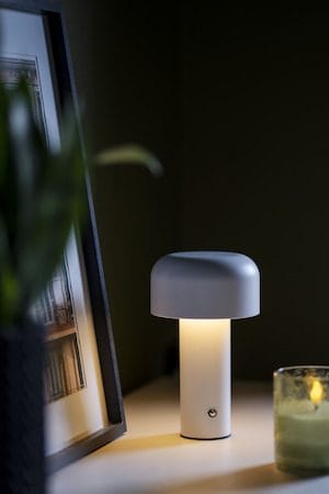 Bobby Bordslampa 12.5 cm - vit - Belysning & el - Inomhusbelysning & lampor - Fönsterlampa - Fönsterlampa på fot