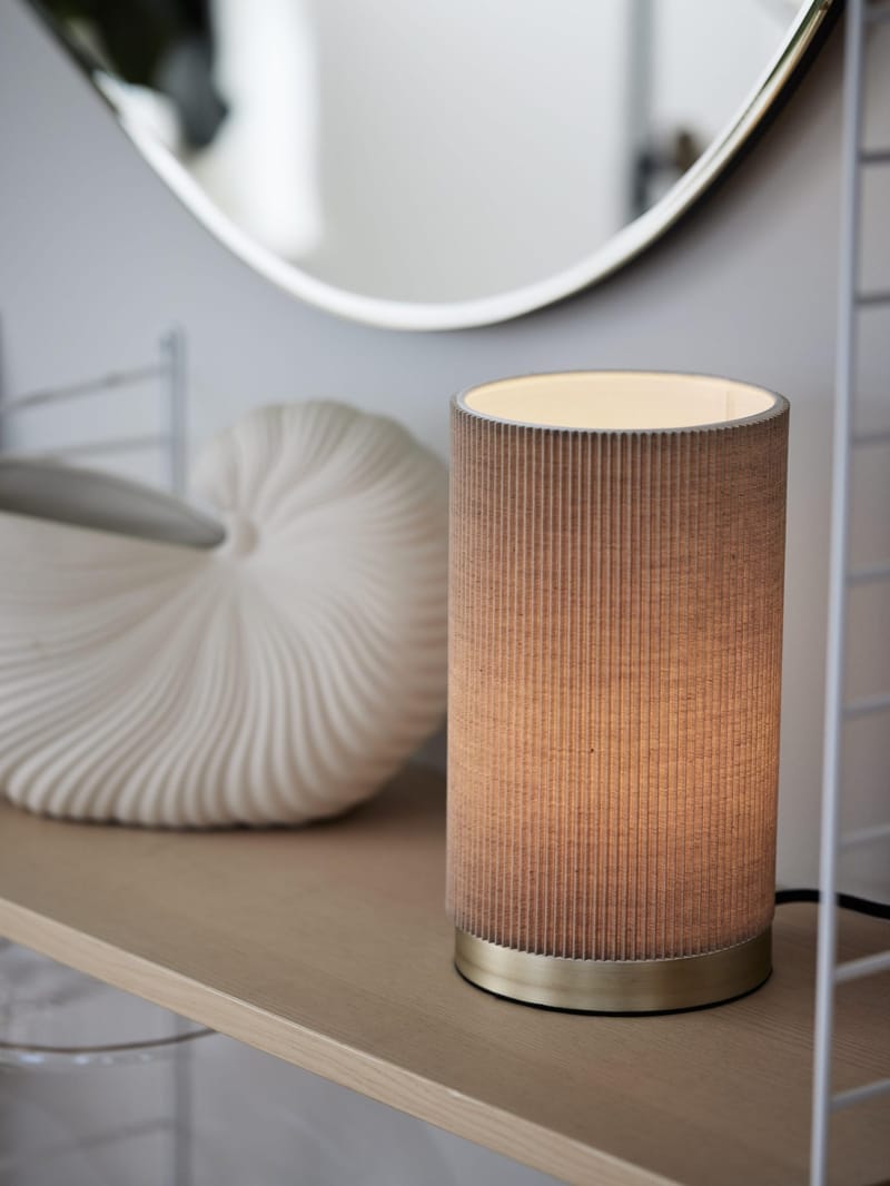 Bordslampa Dora 25 cm - Beige - Belysning & el - Inomhusbelysning & lampor - Fönsterlampa - Fönsterlampa på fot