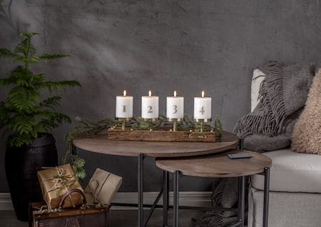 Flamme Advent LED Blockljus 4-pack 7.5 cm - vit med guldsiffror - Belysning & el - Inomhusbelysning & lampor - Dekorationsbelysning