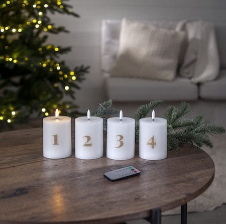 Flamme Advent LED Blockljus 4-pack 7.5 cm - vit med guldsiffror - Belysning & el - Inomhusbelysning & lampor - Dekorationsbelysning