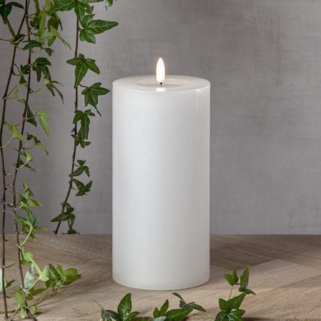 Flamme Flow Big LED Blockljus 22,5 cm - vit - Belysning & el - Inomhusbelysning & lampor - Dekorationsbelysning