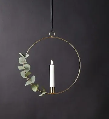 Flamme Ring Inomhusdekoration 28.5 cm - mässing/vit - Belysning & el - Inomhusbelysning & lampor - Dekorationsbelysning