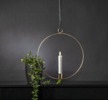 Flamme Ring Inomhusdekoration 28.5 cm - mässing/vit - Belysning & el - Inomhusbelysning & lampor - Dekorationsbelysning