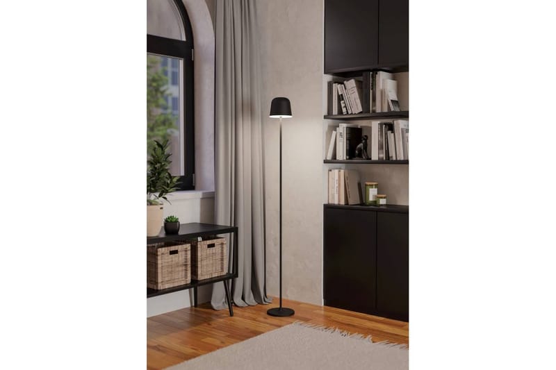 Golvlampa Eglo Mannera-L Svart/Stål - Svart/Stål - Belysning & el - Inomhusbelysning & lampor - Sovrumslampa