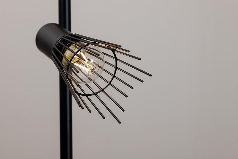Grunswald Golvlampa Dimbar LED - Svart - Sovrumslampa - Trearmad golvlampa - Vardagsrumslampa - Golvlampa