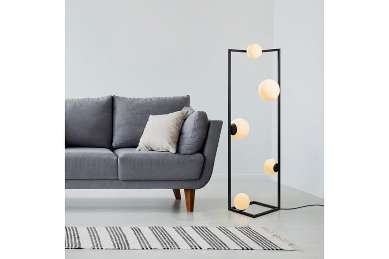 Golvlampa Sosri Svart - Svart - Belysning & el - Inomhusbelysning & lampor - Sovrumslampa