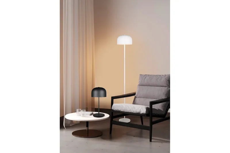 Golvlampa TRIO Jeff Mattsvart - Mattsvart - Belysning & el - Inomhusbelysning & lampor - Sovrumslampa