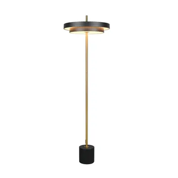 Golvlampa TRIO Keaton - Mattsvart/Mässing - Belysning & el - Inomhusbelysning & lampor - Sovrumslampa