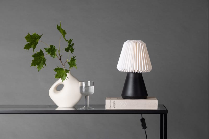 Fjällen Bordslampa - Svart - Belysning & el - Inomhusbelysning & lampor - Fönsterlampa - Fönsterlampa på fot