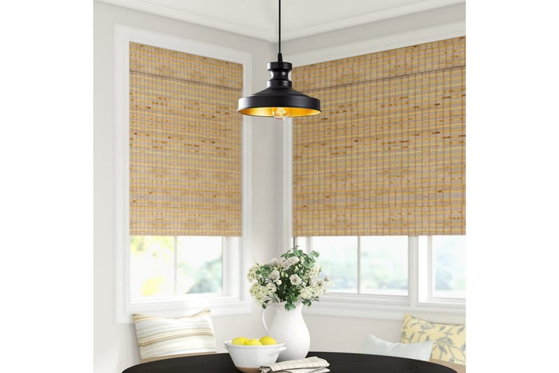 Ljuskrona Giada Svart Triangel En Fattning - Svart - Belysning & el - Inomhusbelysning & lampor - Taklampa & takbelysning - Pendellampor & hänglampor