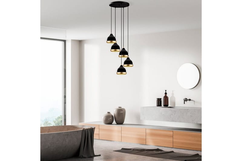 Ljuskrona Soodni Fem Sufia Svart - Svart - Belysning & el - Inomhusbelysning & lampor - Taklampa & takbelysning - Pendellampor & hänglampor