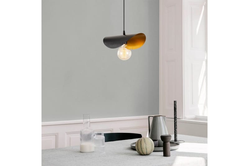 Ljuskrona Sugana Kurvig Svart / Rany - Svart / Rany - Belysning & el - Inomhusbelysning & lampor - Taklampa & takbelysning - Pendellampor & hänglampor