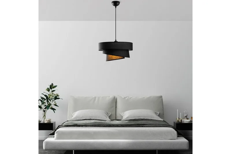 Taklampa Miwako Svart - Svart - Belysning & el - Inomhusbelysning & lampor - Taklampa & takbelysning - Pendellampor & hänglampor