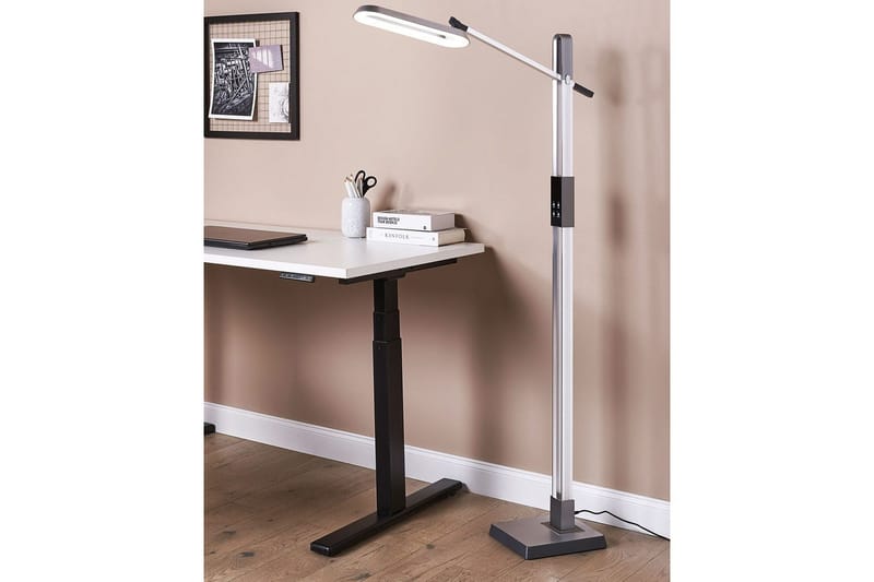 Tyrekli Golvlampa 144 cm - Silver - Belysning & el - Inomhusbelysning & lampor - Sovrumslampa