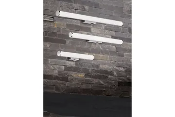 Mattimo H2O LED Vägglampa 80cm krom - Krom - Belysning & el - Inomhusbelysning & lampor - Möbelbelysning & integrerad belysning