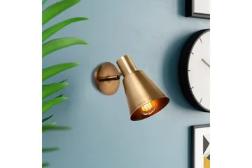Vägglampa Gullis Triangular Antik - Guld - Belysning & el - Inomhusbelysning & lampor - Vägglampa