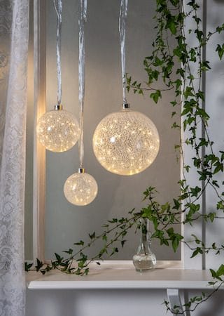 Glow Snow Glaskula 10 cm - frostad transparent - Belysning & el - Julbelysning - Övrig julbelysning