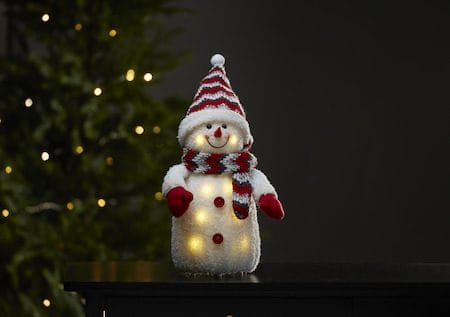 LED-Dekorationsfigur Jul Joylight Snögubbe 20x38 cm Batteridriven - Vit / Röd / Grå - Belysning & el - Julbelysning - Övrig julbelysning