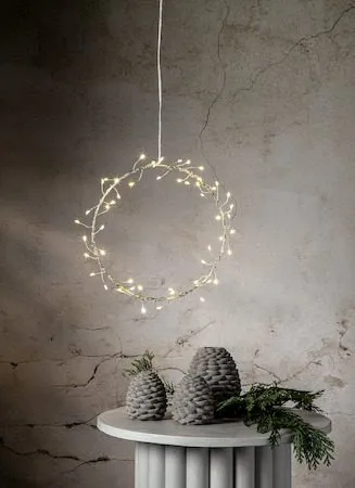 Poppy Krans med belysning 20 cm - silverfärgad - Belysning & el - Julbelysning - Övrig julbelysning