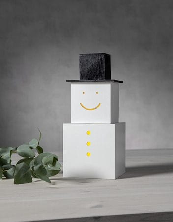 SNOWMAN Inomhusdekoration 29,5 cm - vit - Belysning & el - Julbelysning - Övrig julbelysning