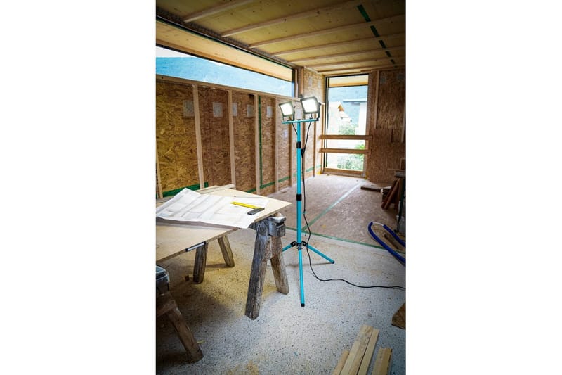 Arbetsbelysning Eglo LED-Stativstrålkastare med 2 Lampor 30W - Belysning & el - Inomhusbelysning & lampor - Bordslampor - Skrivbordslampa