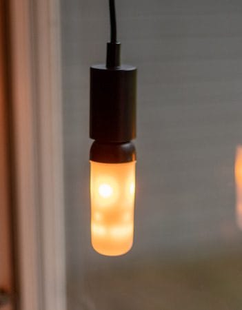 LED-lampa E27 T40 Flame 1600K 80 lm med Gravitationssensor - Svart / Frostad - Belysning & el - Ljuskällor & glödlampor - LED-belysning