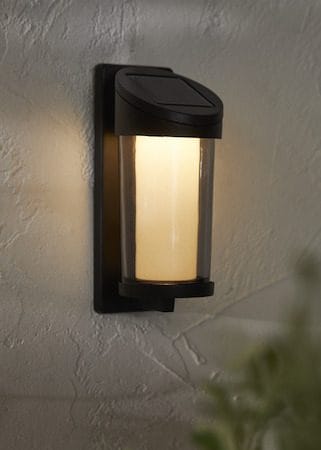 Alippa Solcellsvägglykta 8.5 cm - svart med rökfärgat glas - Belysning & el - Utomhusbelysning - Solcellslampa & solcellsbelysning