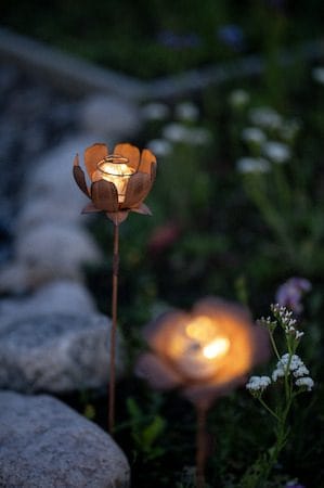 Oxida Flower 2 pack Solcellsdekoration 13 cm - rost - Belysning & el - Utomhusbelysning - Solcellslampa & solcellsbelysning