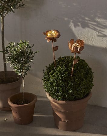 Oxida Flower 2 pack Solcellsdekoration 13 cm - rost - Belysning & el - Utomhusbelysning - Solcellslampa & solcellsbelysning