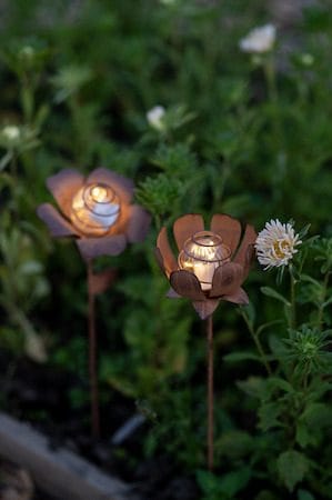 Oxida Flower 2 pack Solcellsdekoration 13 cm - rost - Belysning & el - Utomhusbelysning - Solcellslampa & solcellsbelysning