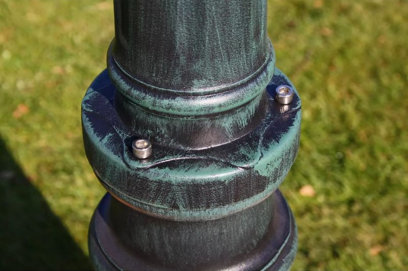 Trädgårdslampa 3 armar 215 cm mörkgrön/svart aluminium - Grön - Belysning & el - Utomhusbelysning - Stolplykta