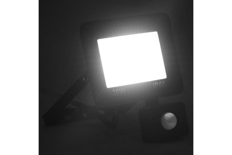 Strålkastare med sensor 30 W LED kallvit - be Basic - Belysning & el - Utomhusbelysning