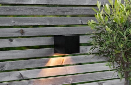 Wally Cube Solcellsvägglykta 10 cm - svart - Belysning & el - Utomhusbelysning - Solcellslampa & solcellsbelysning