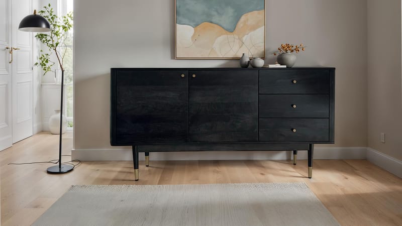Beluna Sideboard 160 cm - djupsvart med guldfärgade detaljer - Förvaring - Förvaringsmöbler - Sideboard & skänk