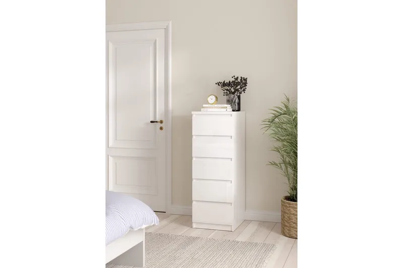 Salomns Byrå 111,3 cm - Vit högblank - Förvaring - Förvaringsmöbler - Byrå