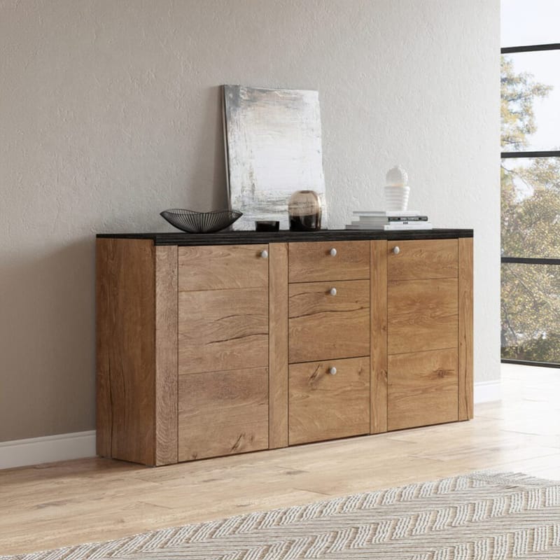 Sideboard Larona 2 Dörrar med 3 Lådor - Lefkas Ek - Förvaring - Förvaringsmöbler - Sideboard & skänk