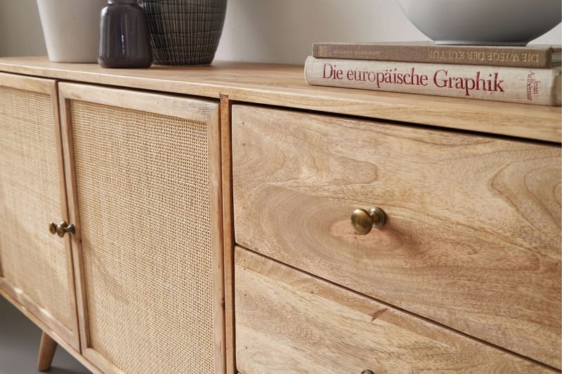 Willowdale Sideboard 140 cm i Trä med Rottingdörr - Brun - Förvaring - Förvaringsmöbler - Sideboard & skänk