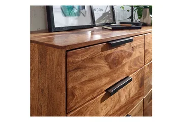 Sideboard Wohnling Massivt trä 117 cm 6 lådor filigrant metallben lantligt stil - Förvaring - Förvaringsmöbler - Sideboard & skänk