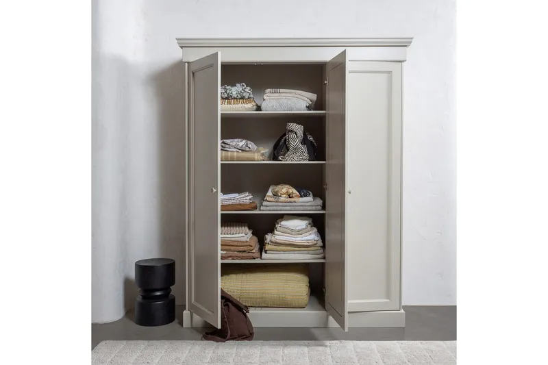 Garderobshyllset Olivia - Förvaring - Klädförvaring - Garderob & garderobssystem - Garderobsinredning - Hyllplan till garderob