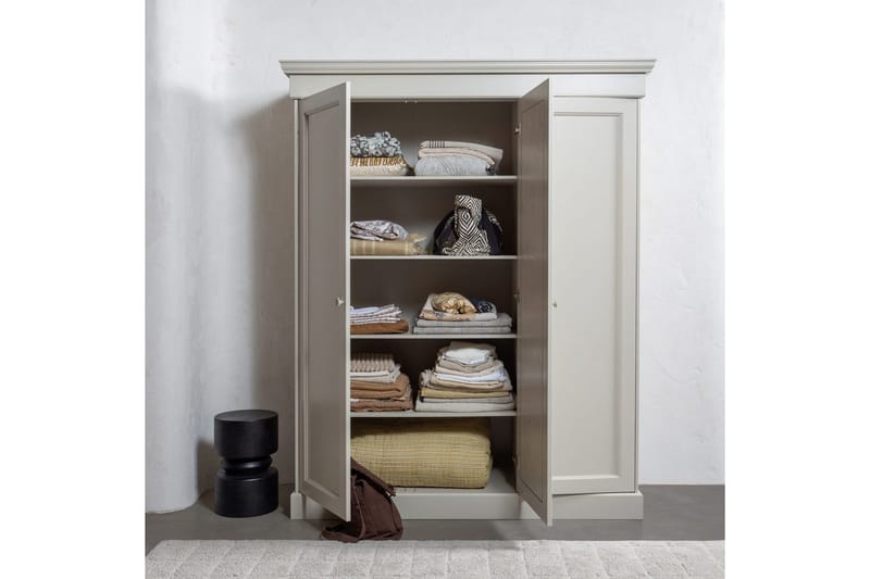 Garderobshyllset Olivia - Förvaring - Klädförvaring - Garderob & garderobssystem - Garderobsinredning - Hyllplan till garderob