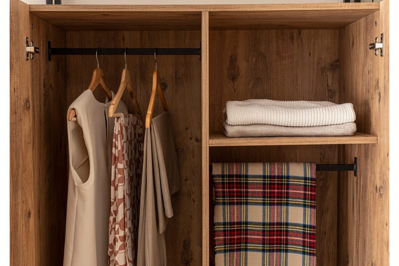 Batler Garderob 52x104 5 Dörrar - Natur - Förvaring - Klädförvaring - Garderob & garderobssystem