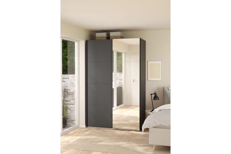 Elvos Garderob med Spegel 139x220 cm - Svart - Förvaring - Klädförvaring - Garderob & garderobssystem