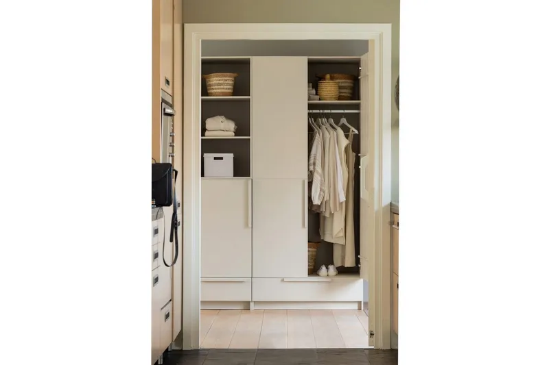 Garderob Pure 2 Dörrar - 2 Dörrar - Förvaring - Klädförvaring - Garderob & garderobssystem - Klädskåp & fristående garderob