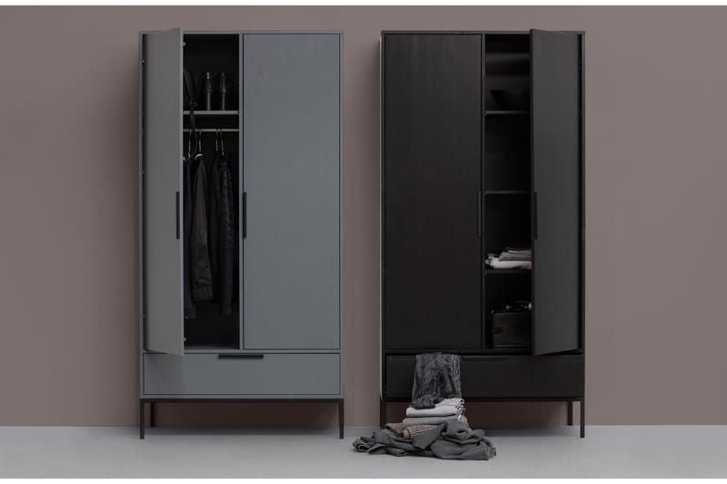 Swichor Garderob 180 cm - Svart - Garderob & garderobssystem - Klädskåp & fristående garderob