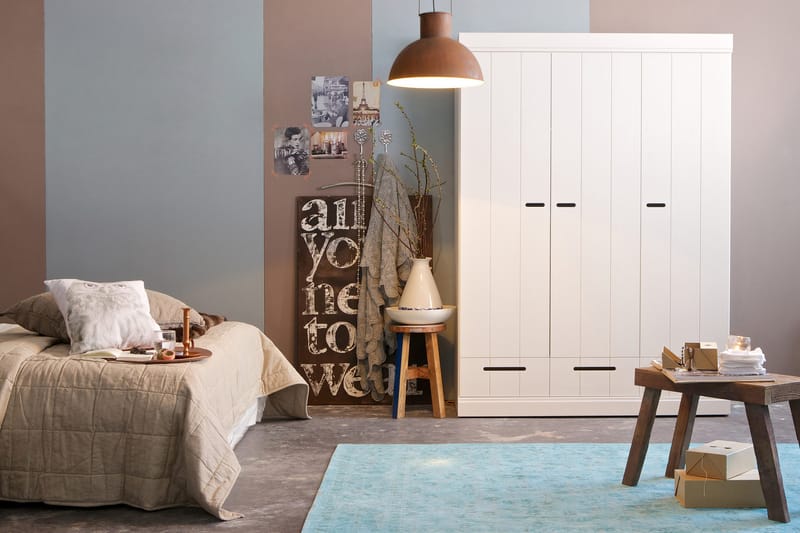 Varius Garderob 140 cm 3 Dörrar 3 Lådor - Vit Tall - Förvaring - Klädförvaring - Garderob & garderobssystem