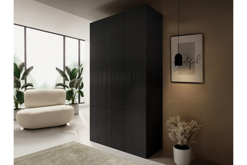 Juniskär Highboard - Svart - Förvaring - Skåp - Förvaringsskåp