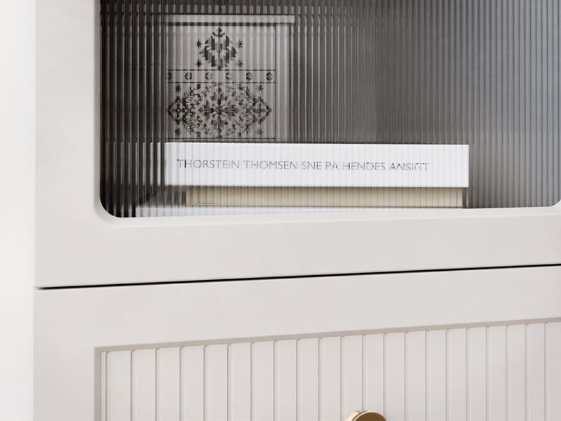 Fayric Vitrinskåp 46x201 cm - Beige - Förvaring - Skåp - Vitrinskåp