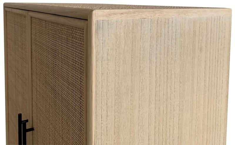 Skåp i rotting med svarta handtag - React - Ljus ek / Svart - Förvaring - Skåp - Förvaringsskåp