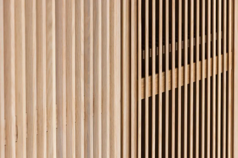 Birino Vitrinskåp 40 cm djup 95 cm bred 170 cm hög Ljust Trä Ek - Beige - Förvaring - Sk åp - Vitrinskåp